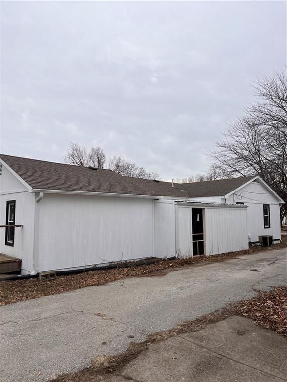 504 W Vine Street — photo 31