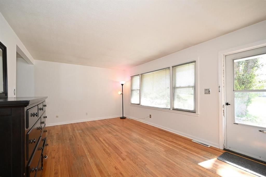 5352 N MICHIGAN Avenue — photo 13