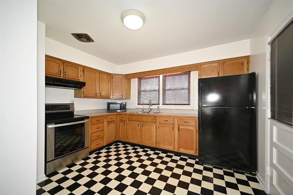 5352 N MICHIGAN Avenue — photo 15
