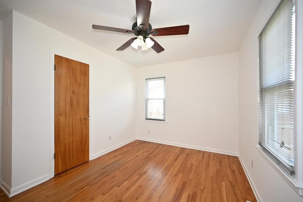 5352 N MICHIGAN Avenue — photo 19