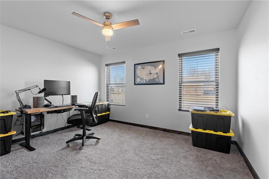 605 W Haven Drive — photo 18
