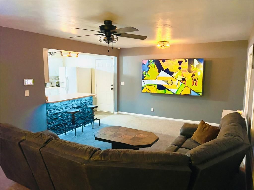 5912 N Park Avenue — photo 3
