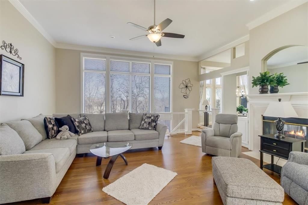 2428 SW Winterwood Court — photo 5