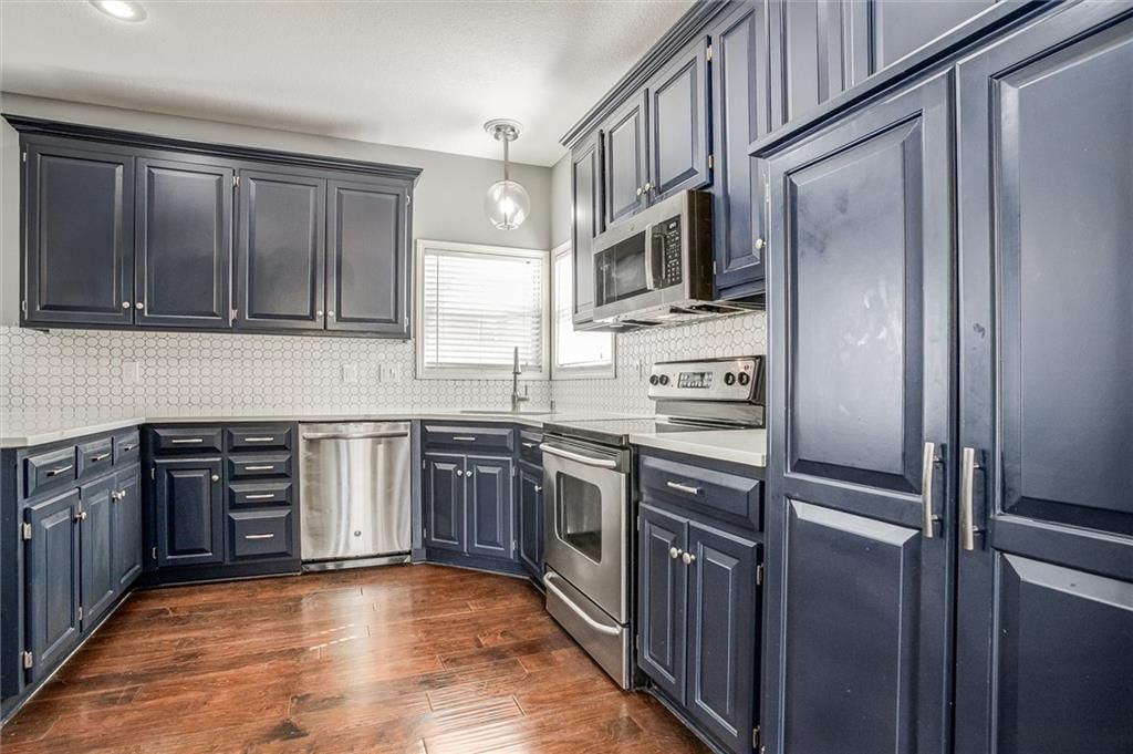 611 S Adams Street — photo 10