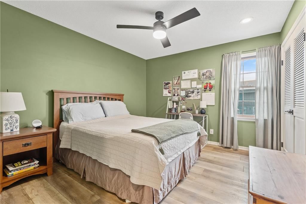 9439 W 111th Terrace — photo 32