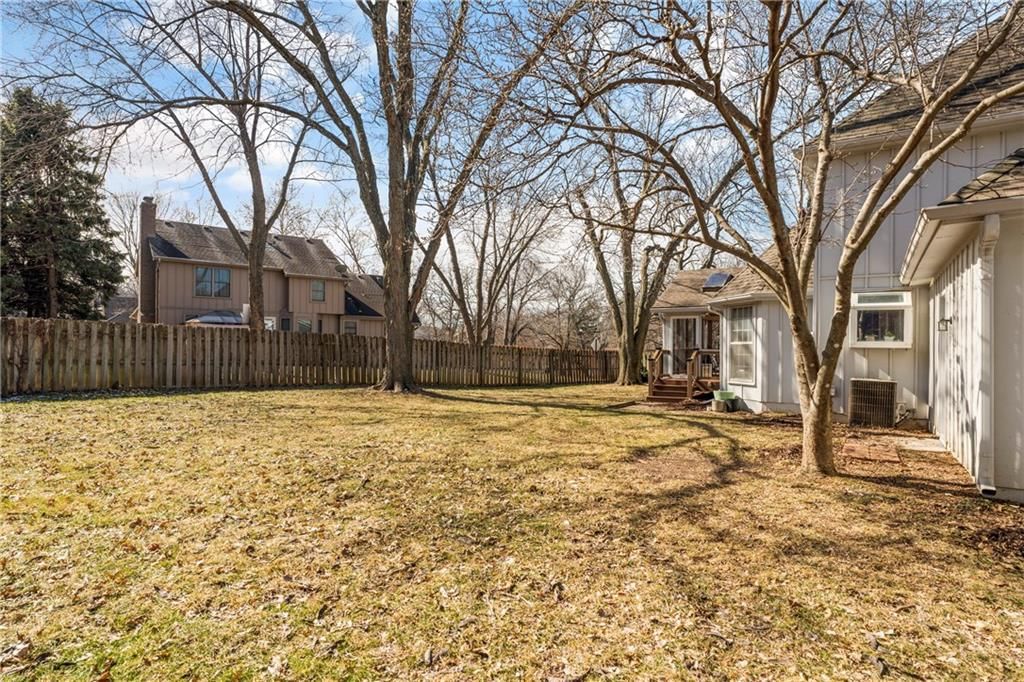 9439 W 111th Terrace — photo 43