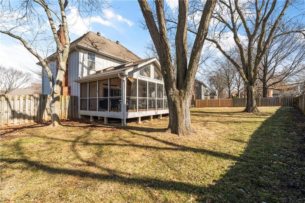 9439 W 111th Terrace — photo 45