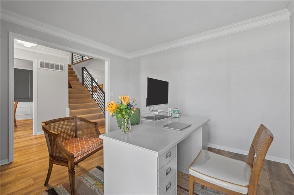 9439 W 111th Terrace — photo 8