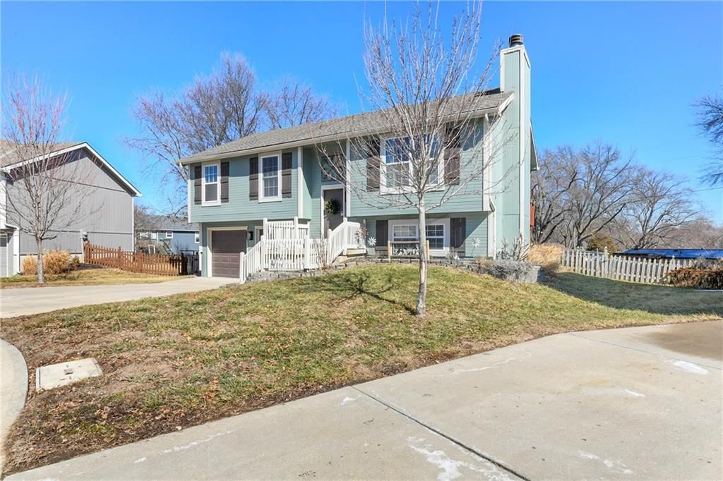 504 Willow Court — photo 2