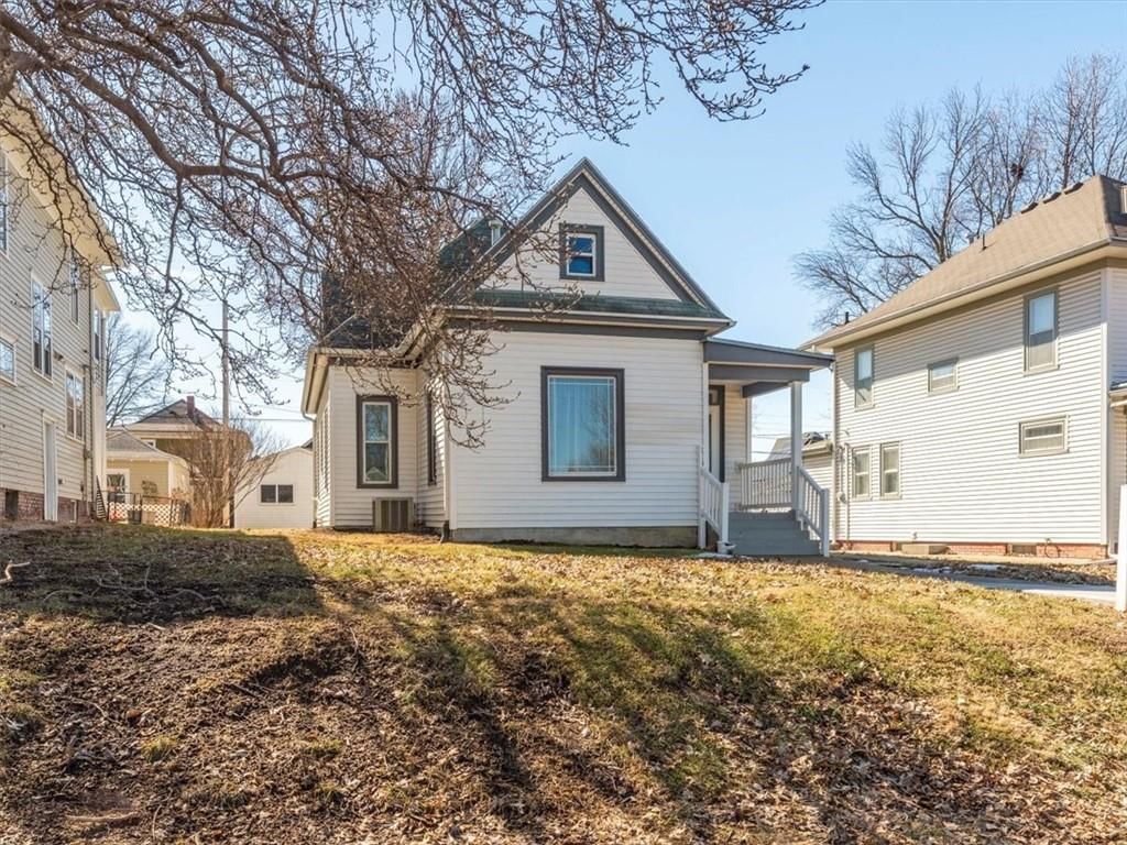 2718 Mitchell Avenue — photo 2
