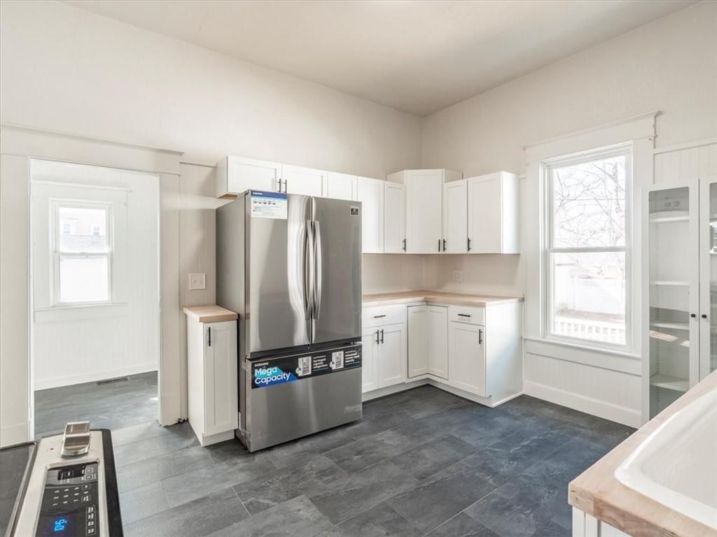 2718 Mitchell Avenue — photo 18