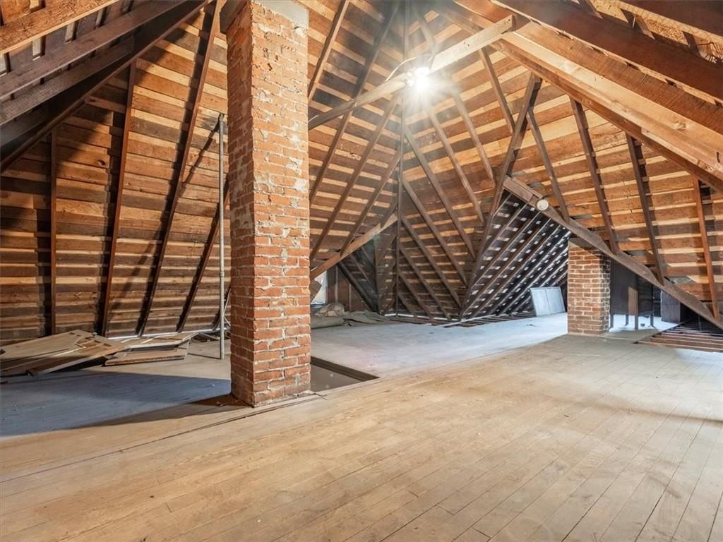 2718 Mitchell Avenue — photo 19