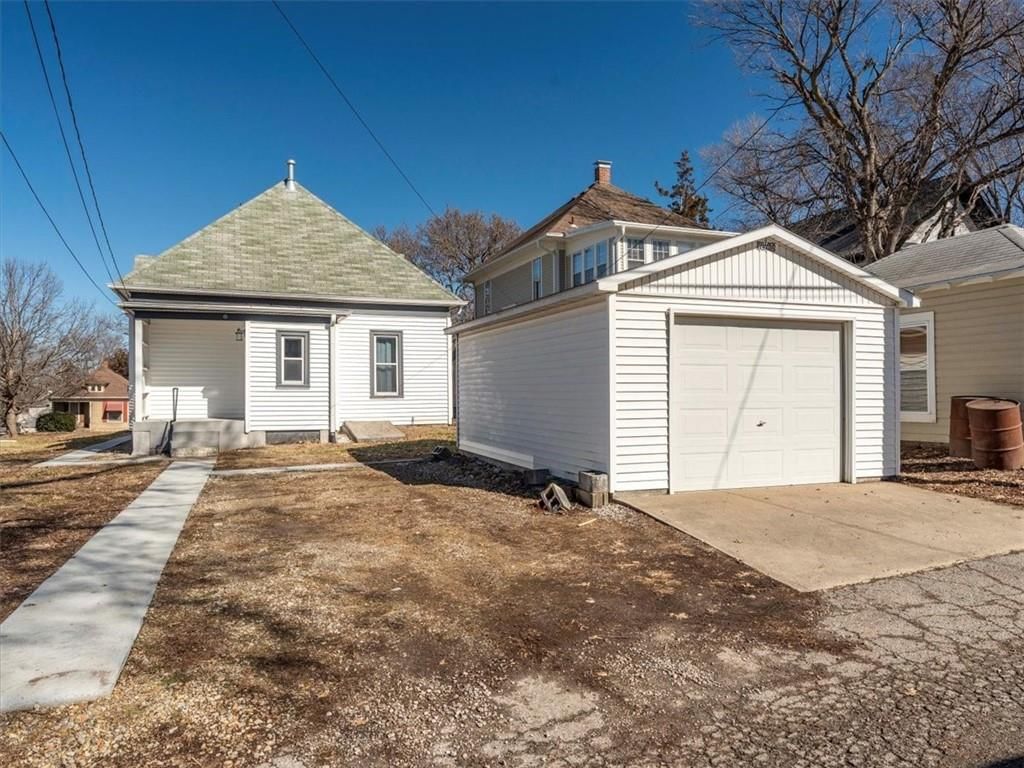 2718 Mitchell Avenue — photo 23
