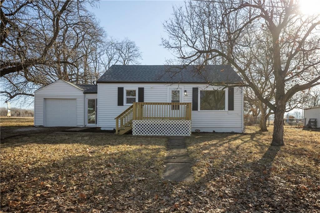 901 Marshall Avenue — photo 2