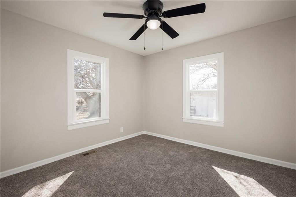 901 Marshall Avenue — photo 14