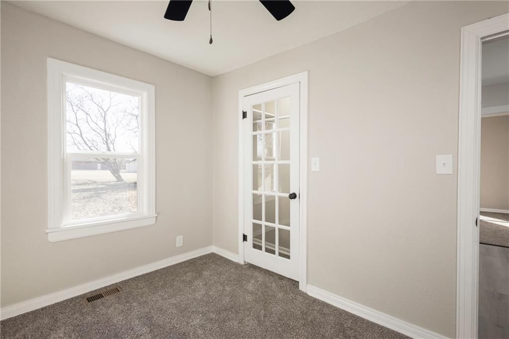 901 Marshall Avenue — photo 17