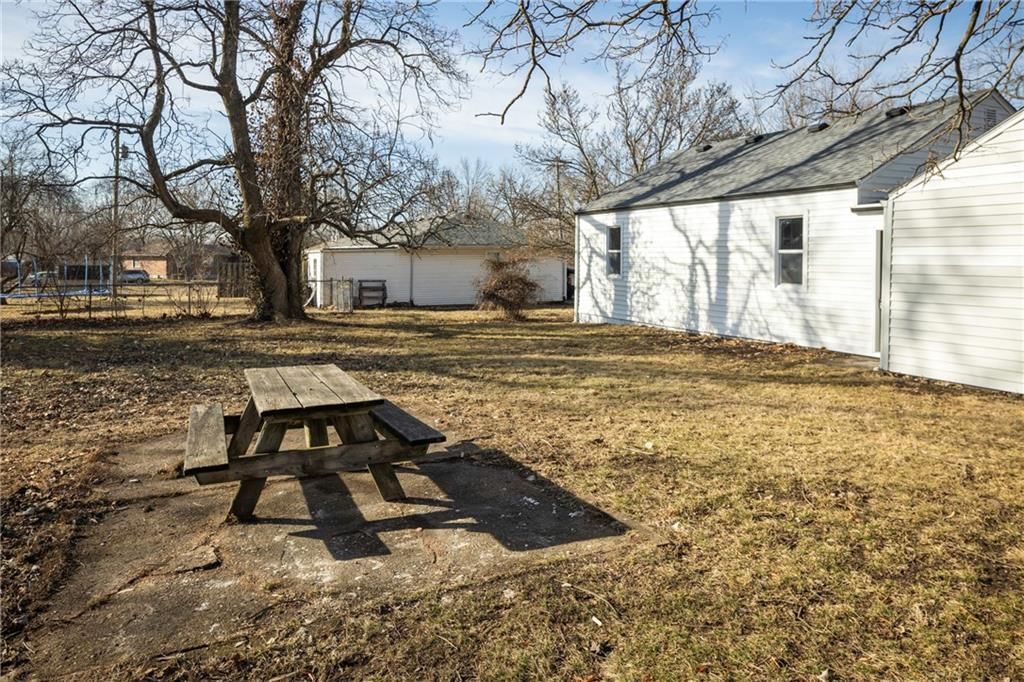 901 Marshall Avenue — photo 19