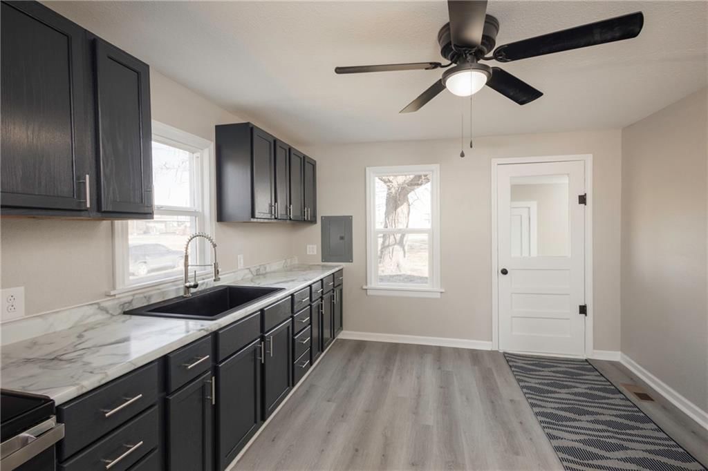 901 Marshall Avenue — photo 10