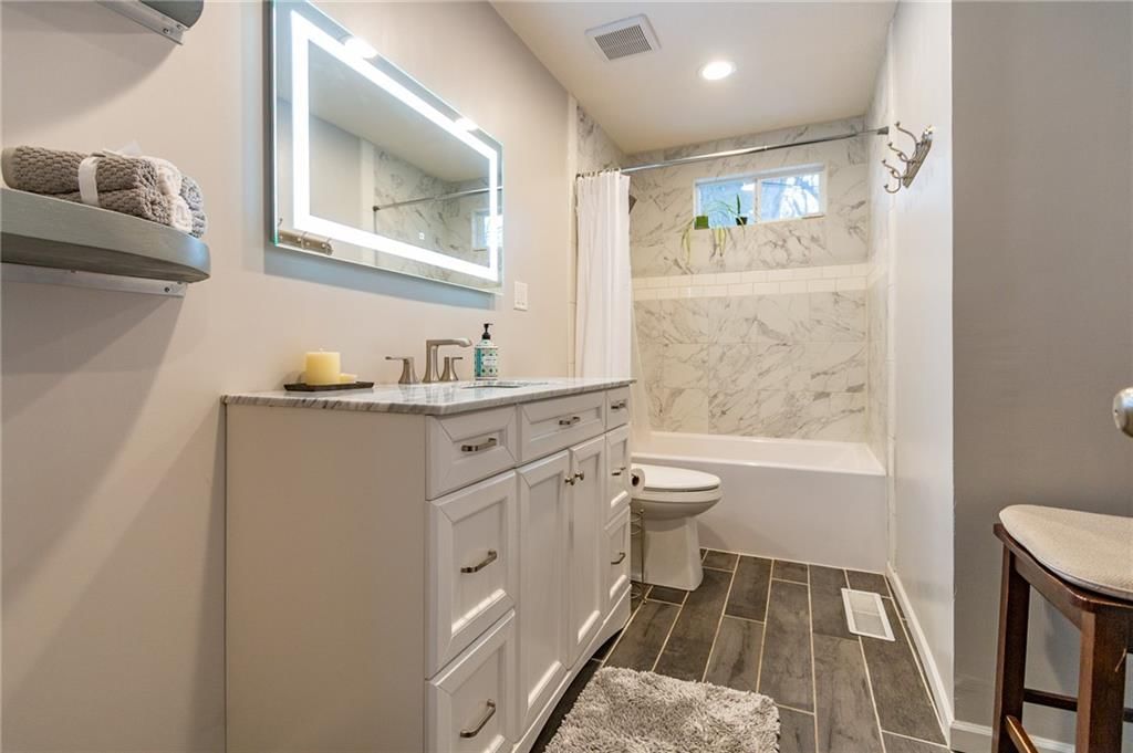 1300 Fair Lane — photo 15