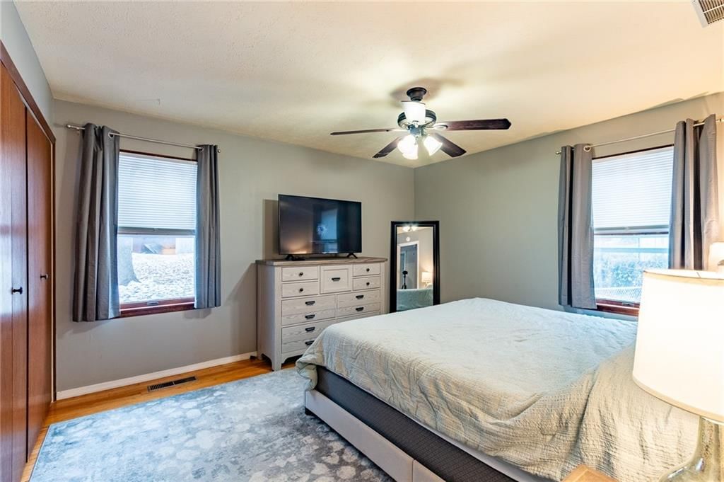 1300 Fair Lane — photo 16