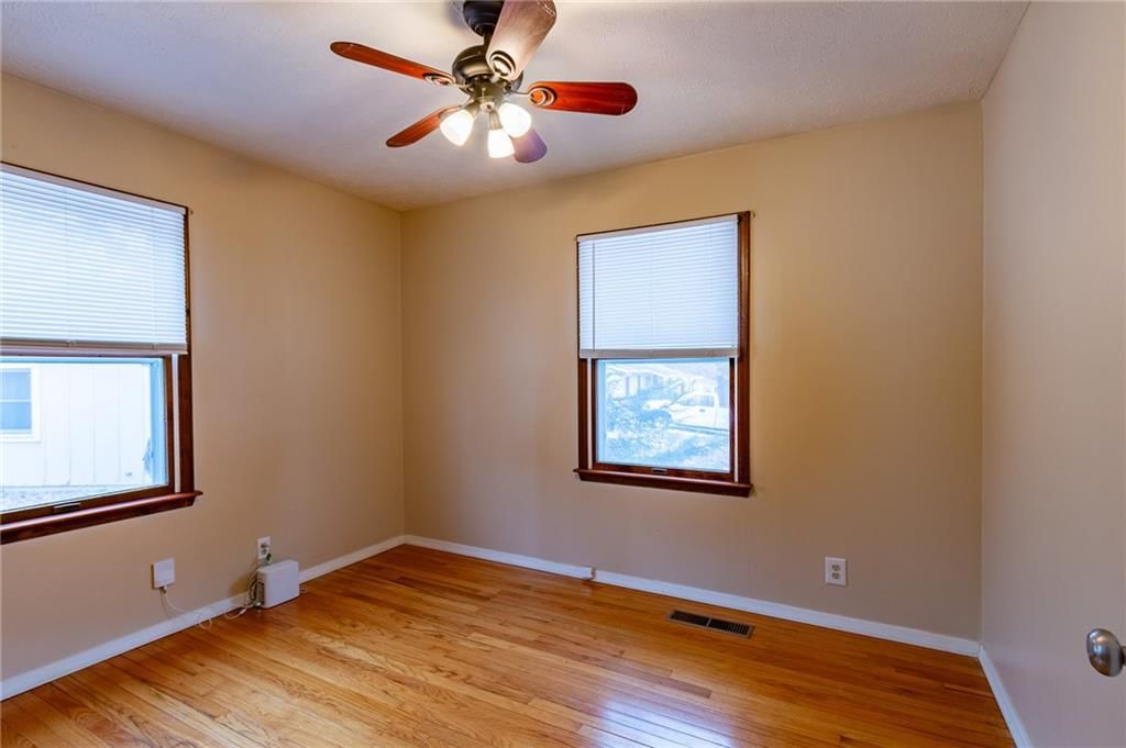 1300 Fair Lane — photo 19