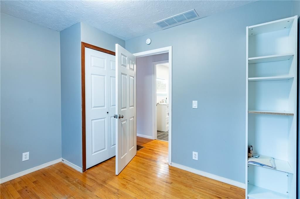1300 Fair Lane — photo 21