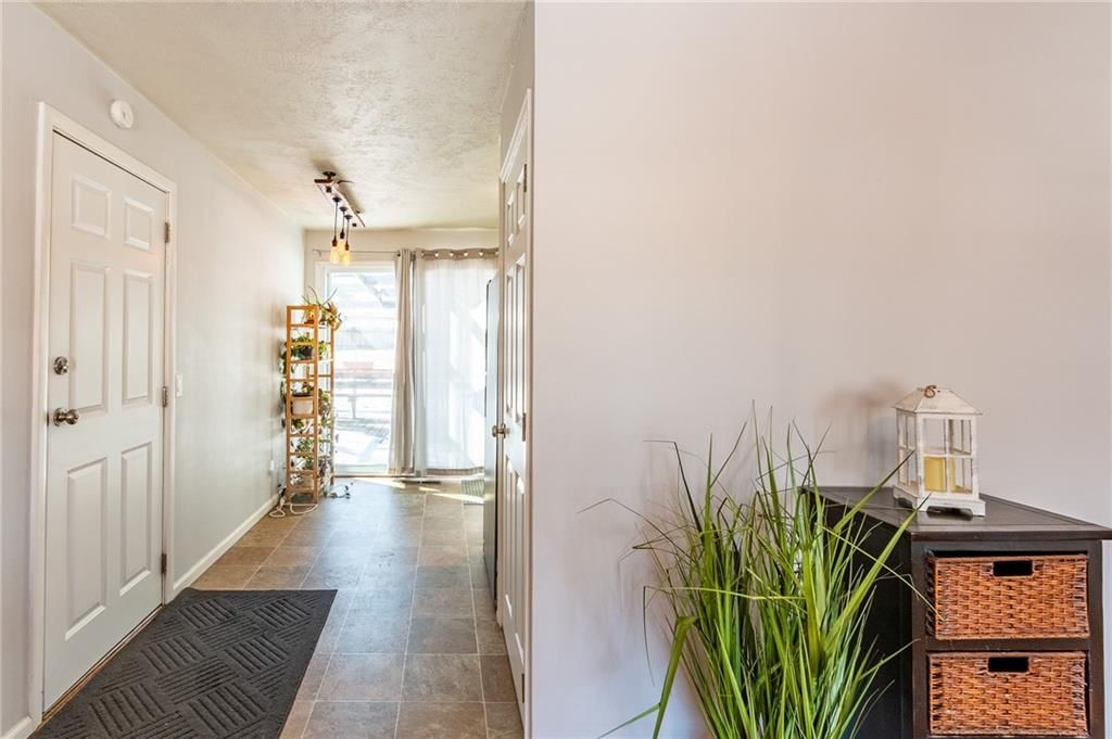 1300 Fair Lane — photo 45