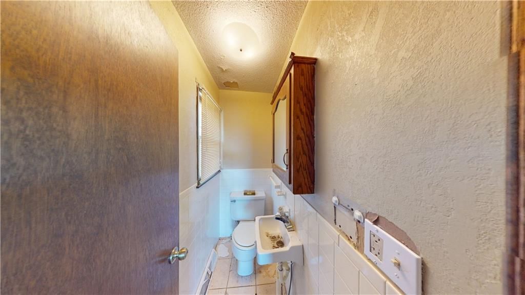 1704 Van Drive — photo 10