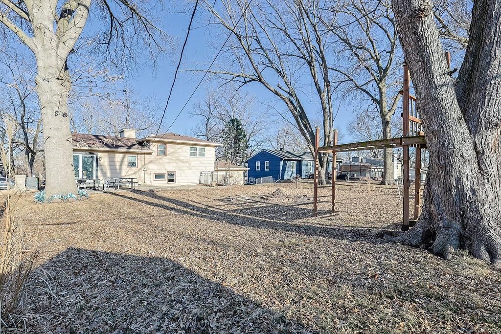 7308 Melrose Lane — photo 36