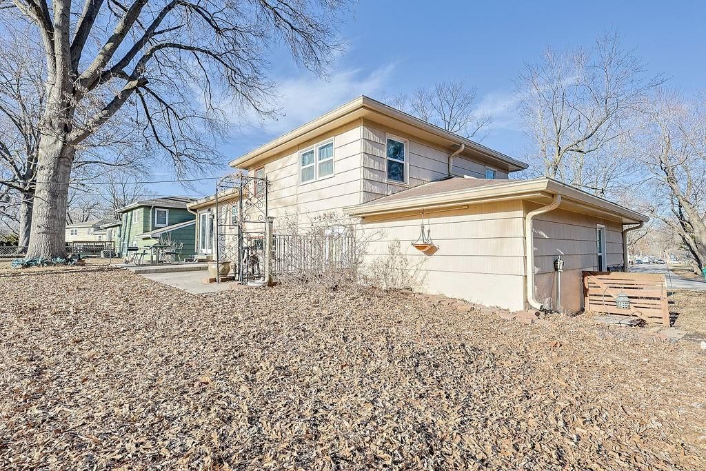 7308 Melrose Lane — photo 38