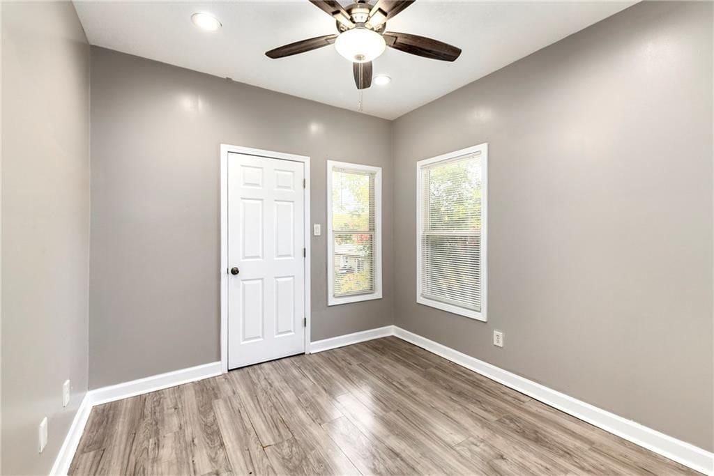 2908 E 21st Street — photo 12