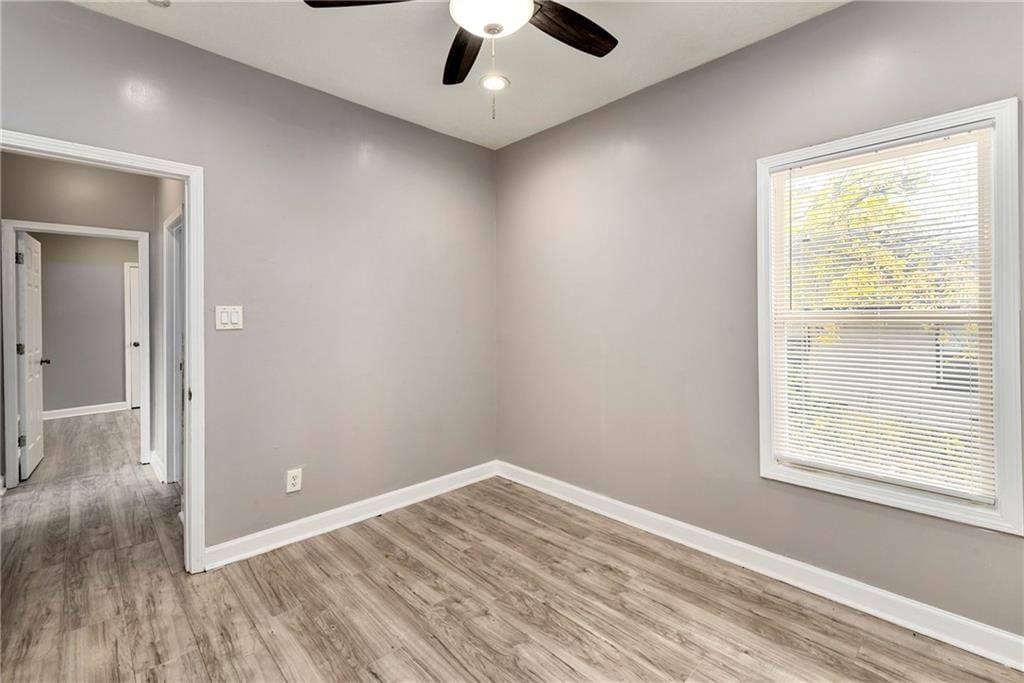 2908 E 21st Street — photo 16