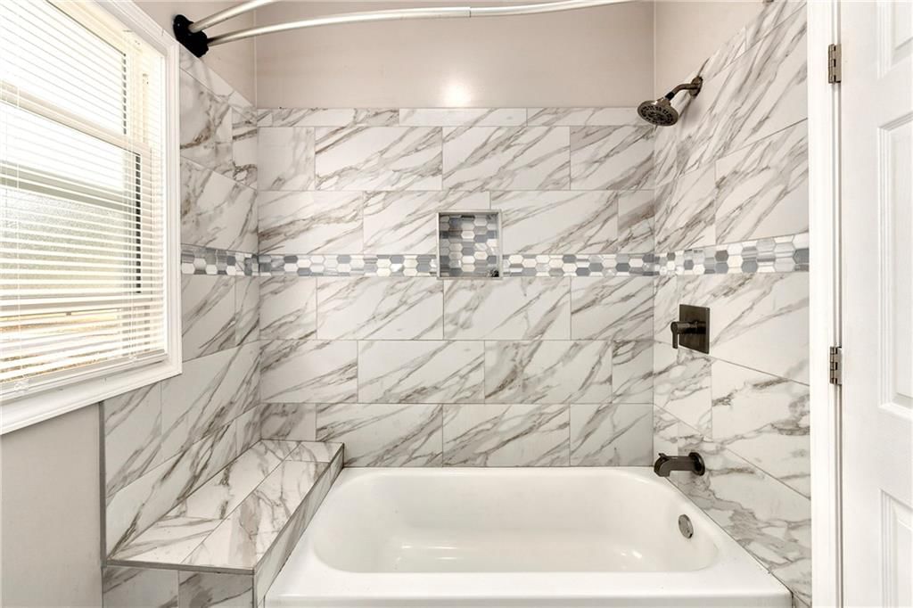 2908 E 21st Street — photo 6