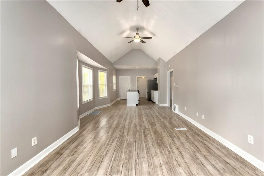 2908 E 21st Street — photo 10
