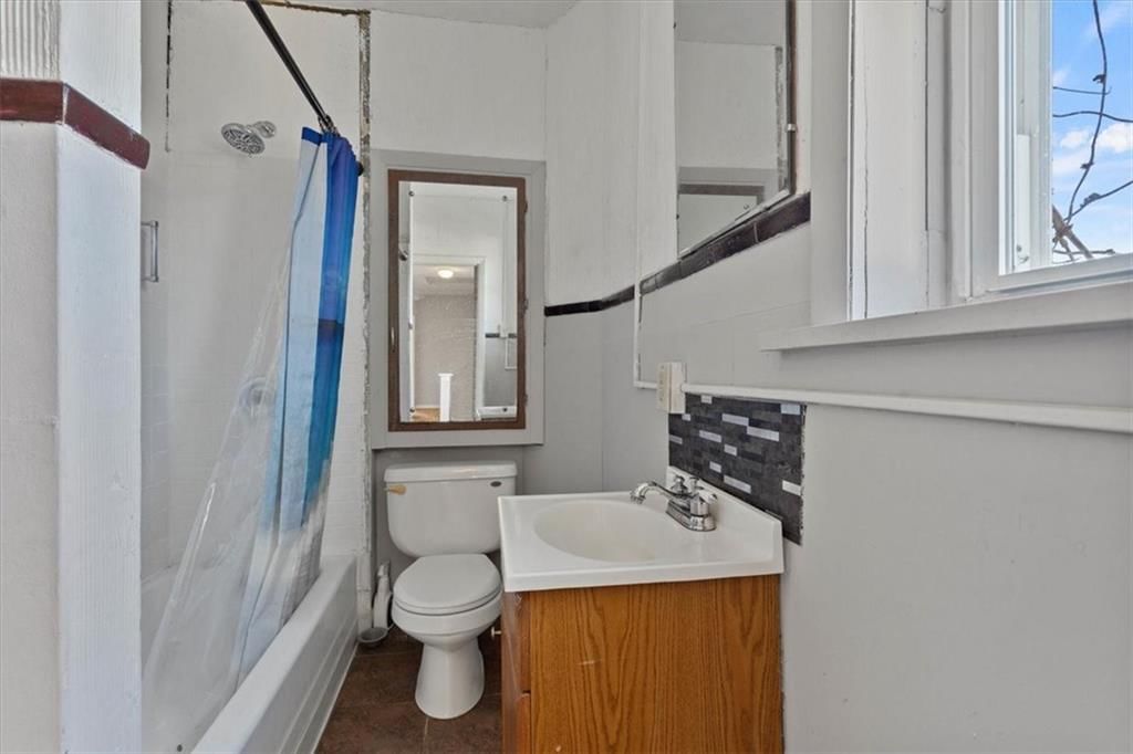 6032 Gordon Avenue — photo 14