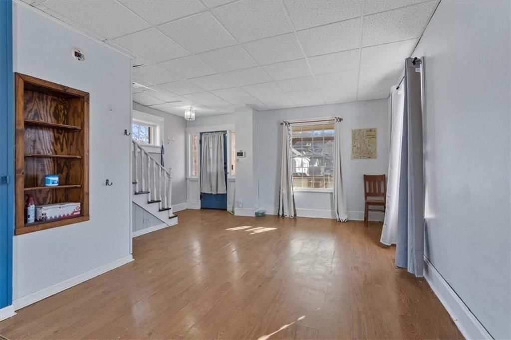 6032 Gordon Avenue — photo 4