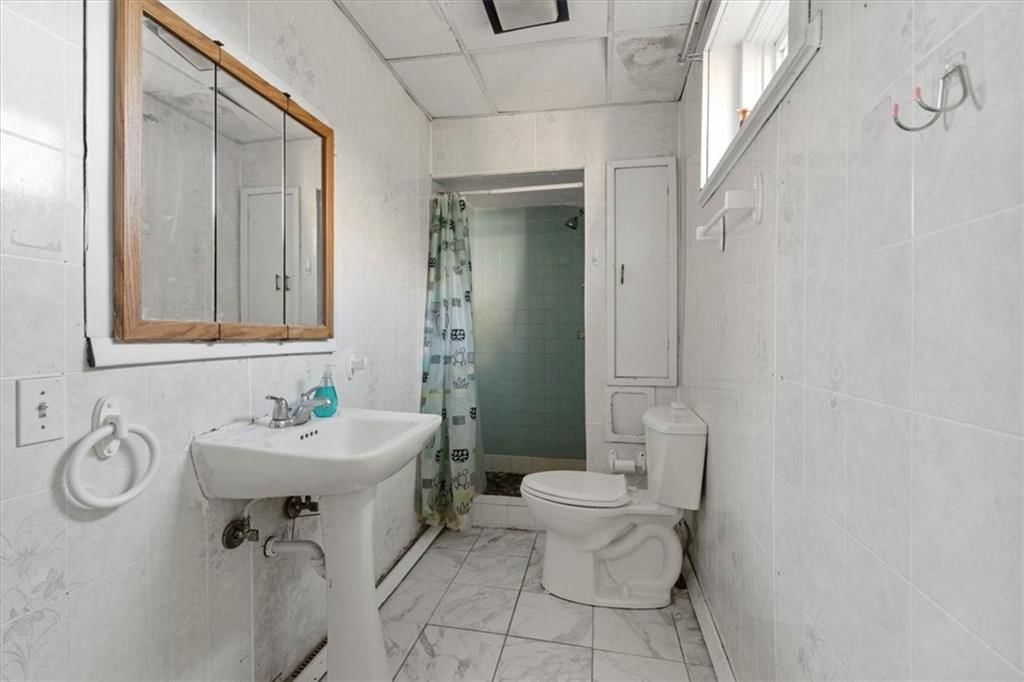 6032 Gordon Avenue — photo 7