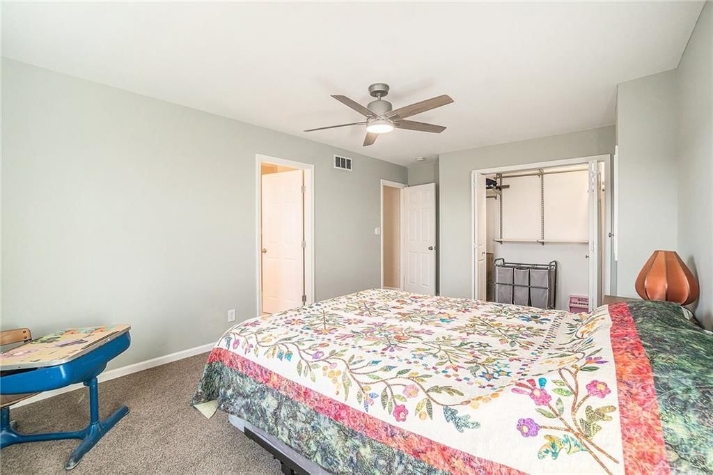 2236 Hebbeln Drive — photo 32