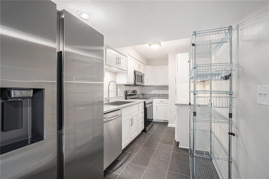 2236 Hebbeln Drive — photo 45