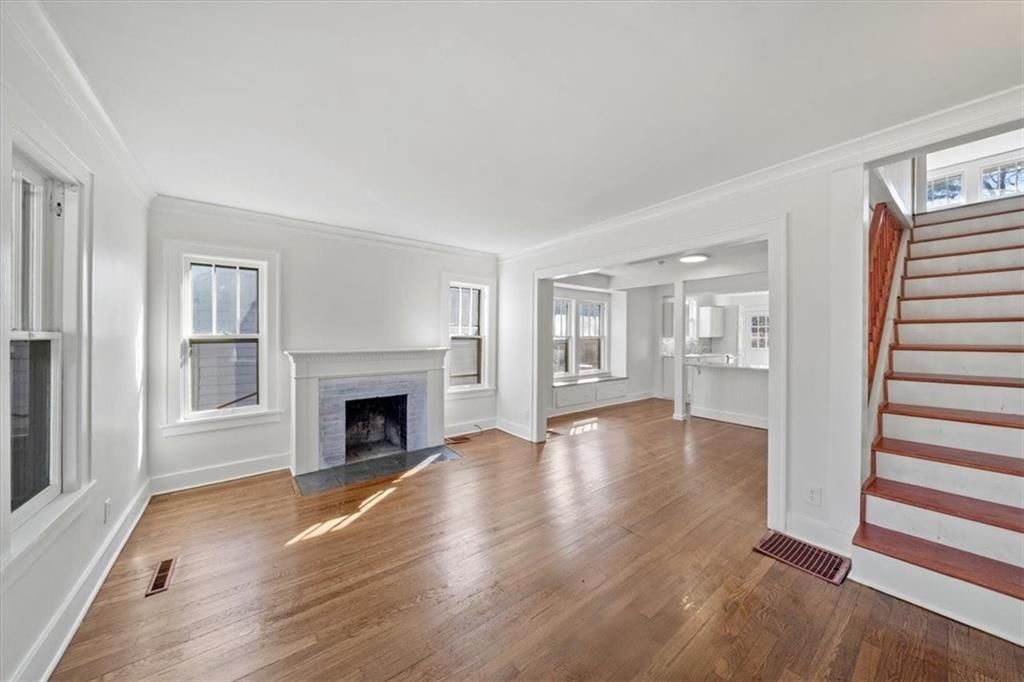 9409 E 16th Street — photo 2