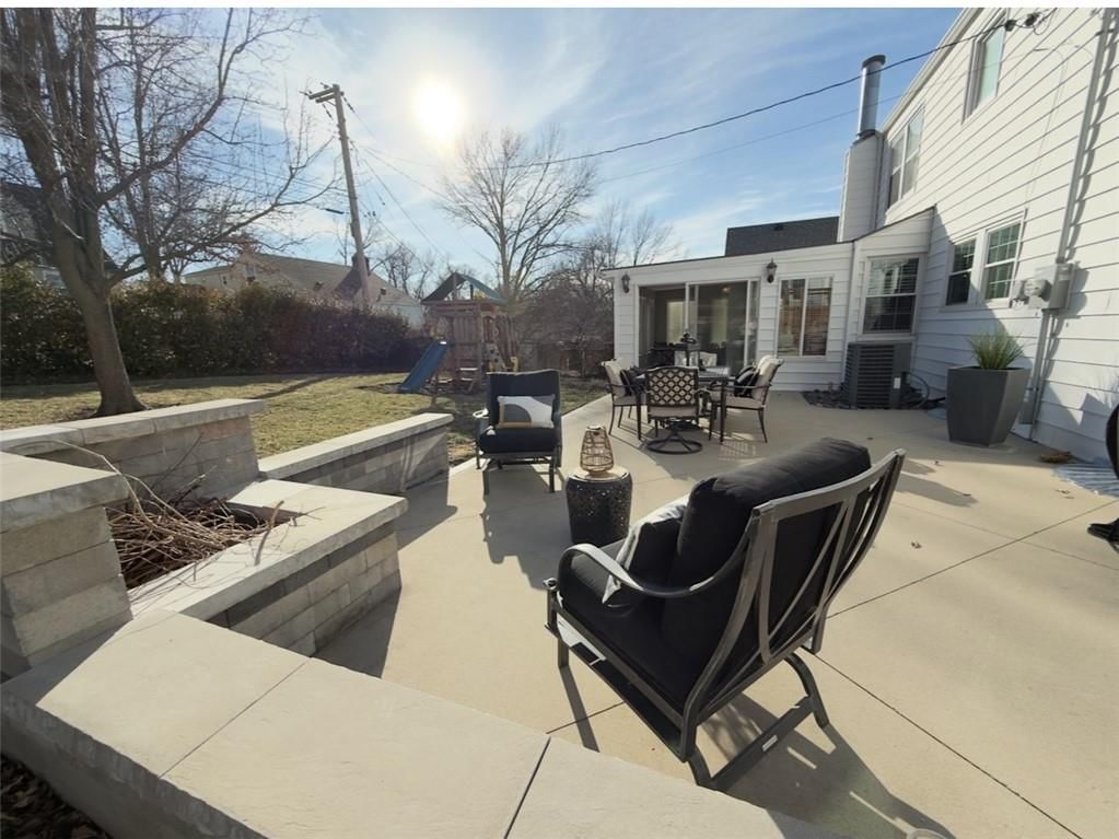 405 E 65th Terrace — photo 30