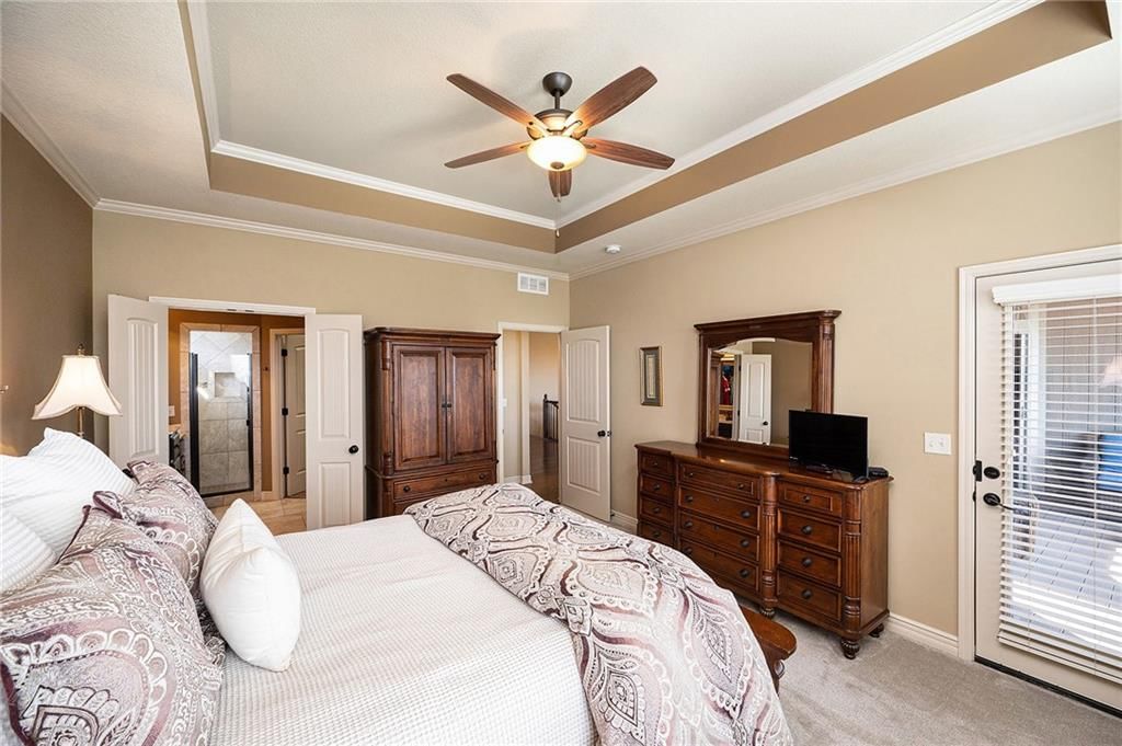 9715 Carbondale Street — photo 15