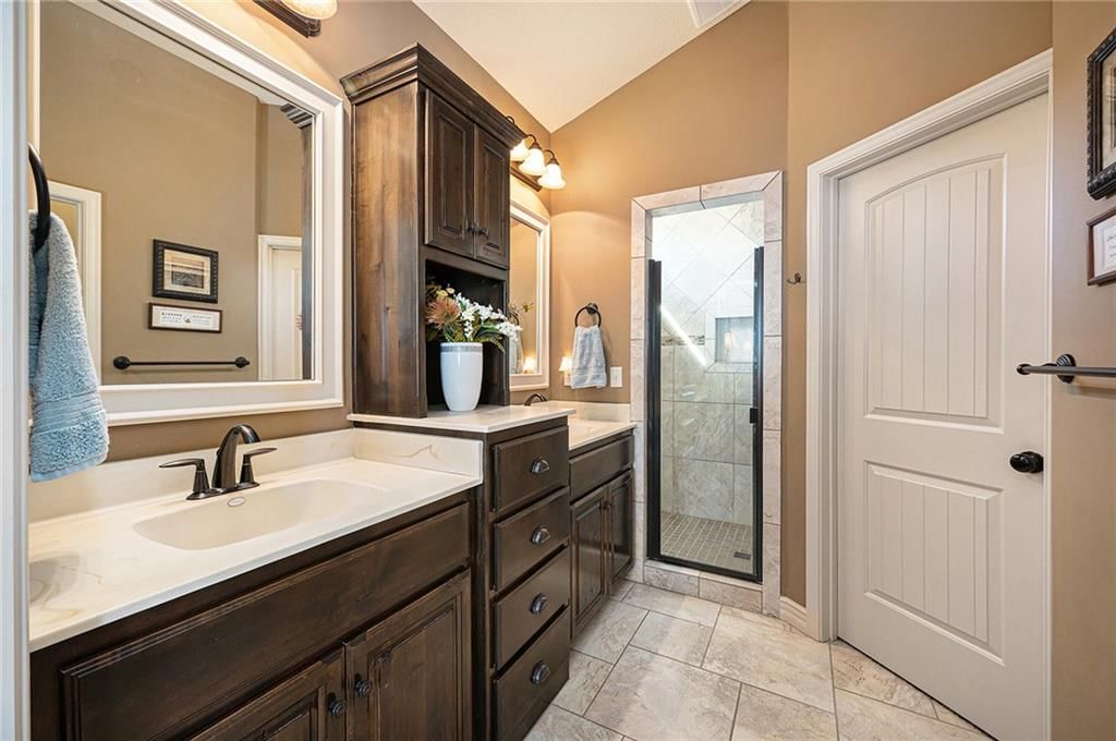 9715 Carbondale Street — photo 16