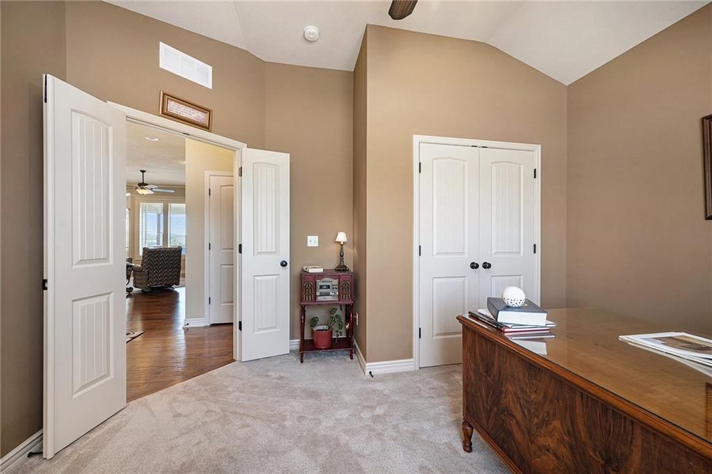 9715 Carbondale Street — photo 17