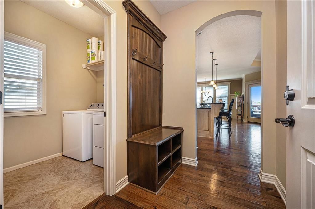 9715 Carbondale Street — photo 20
