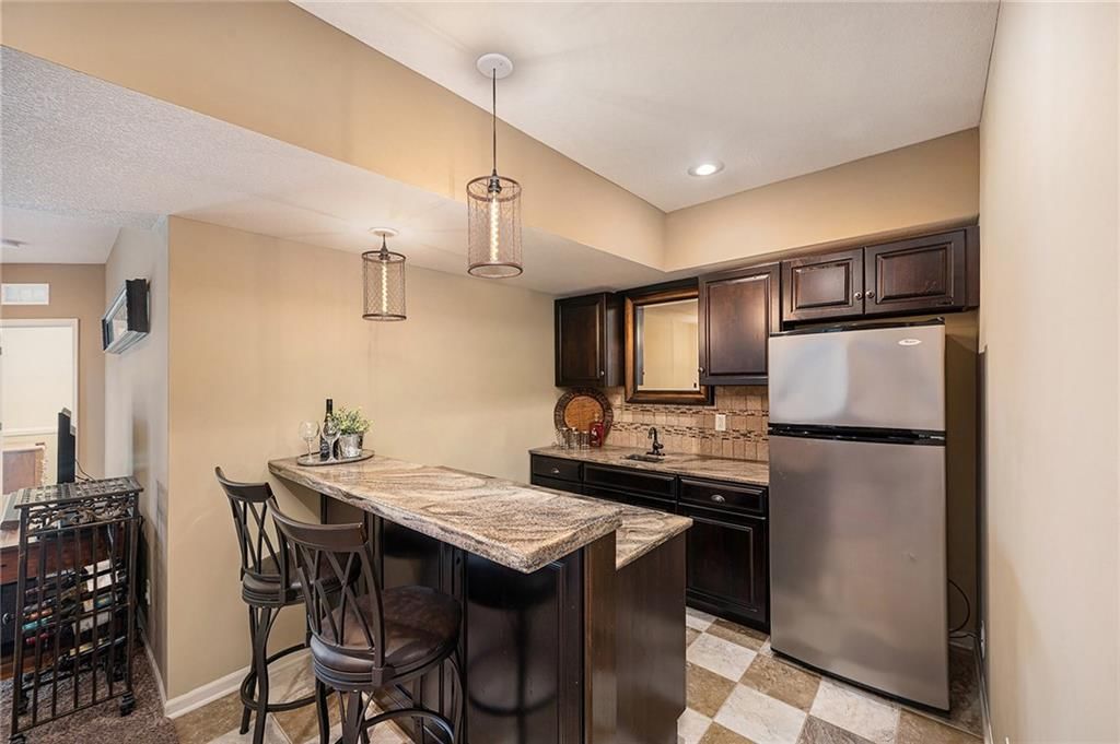 9715 Carbondale Street — photo 23