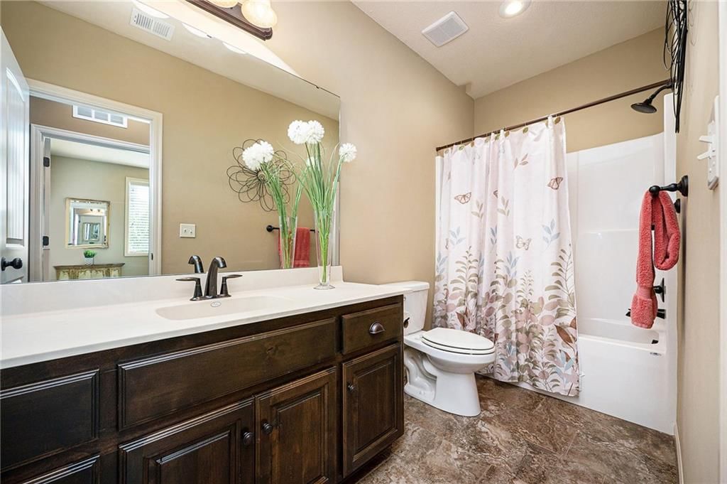 9715 Carbondale Street — photo 26