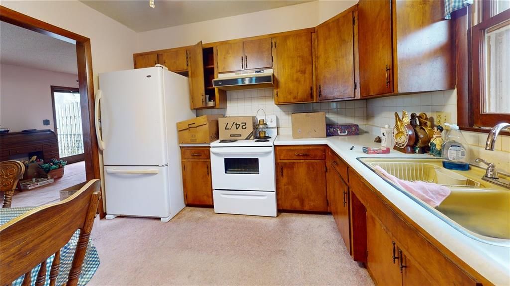 1215 N Adams Street — photo 6