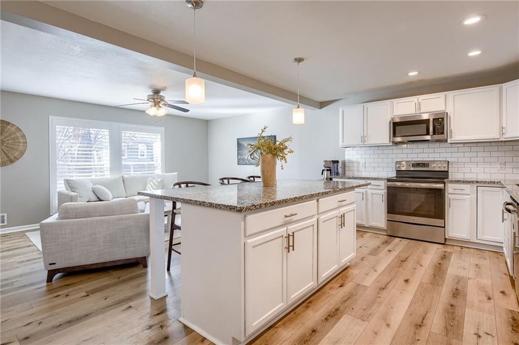 9943 Melrose Drive — photo 12