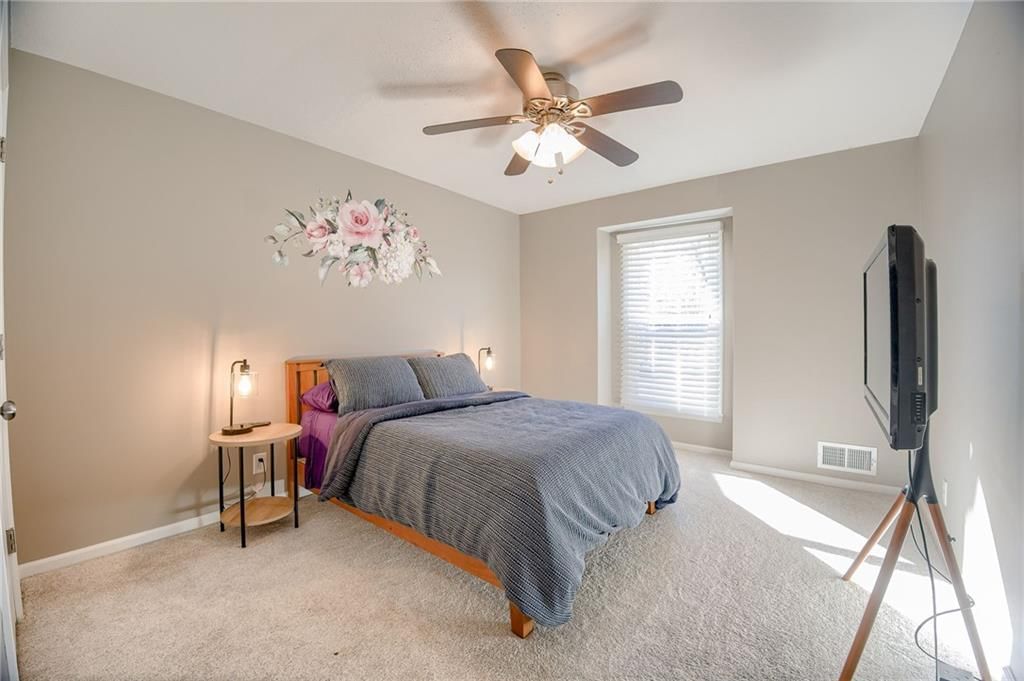 9943 Melrose Drive — photo 18